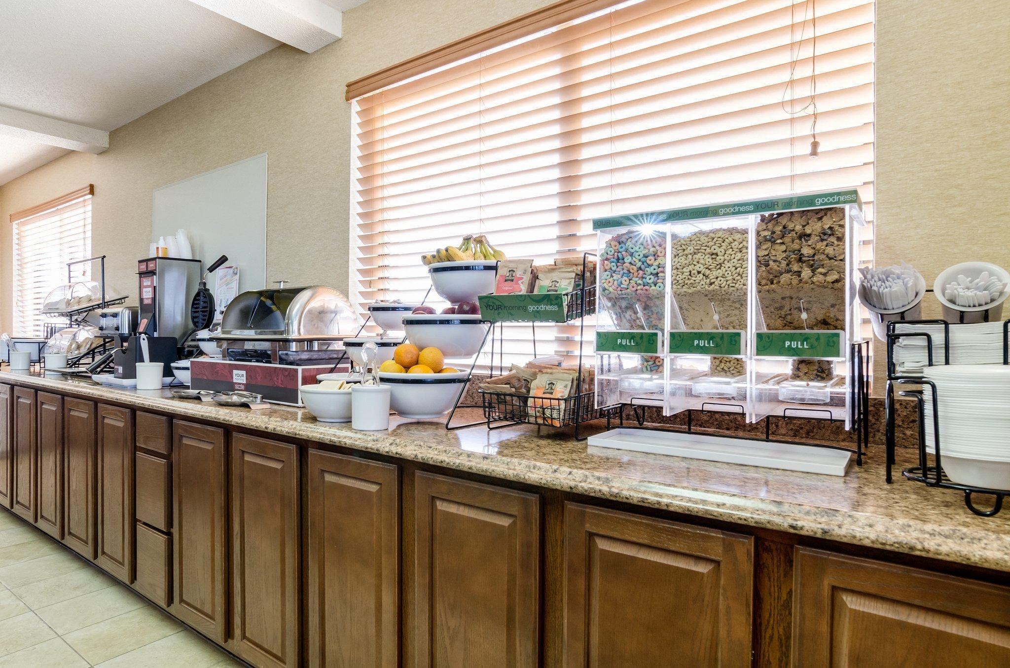 Quality Inn Goodland I-70 Экстерьер фото